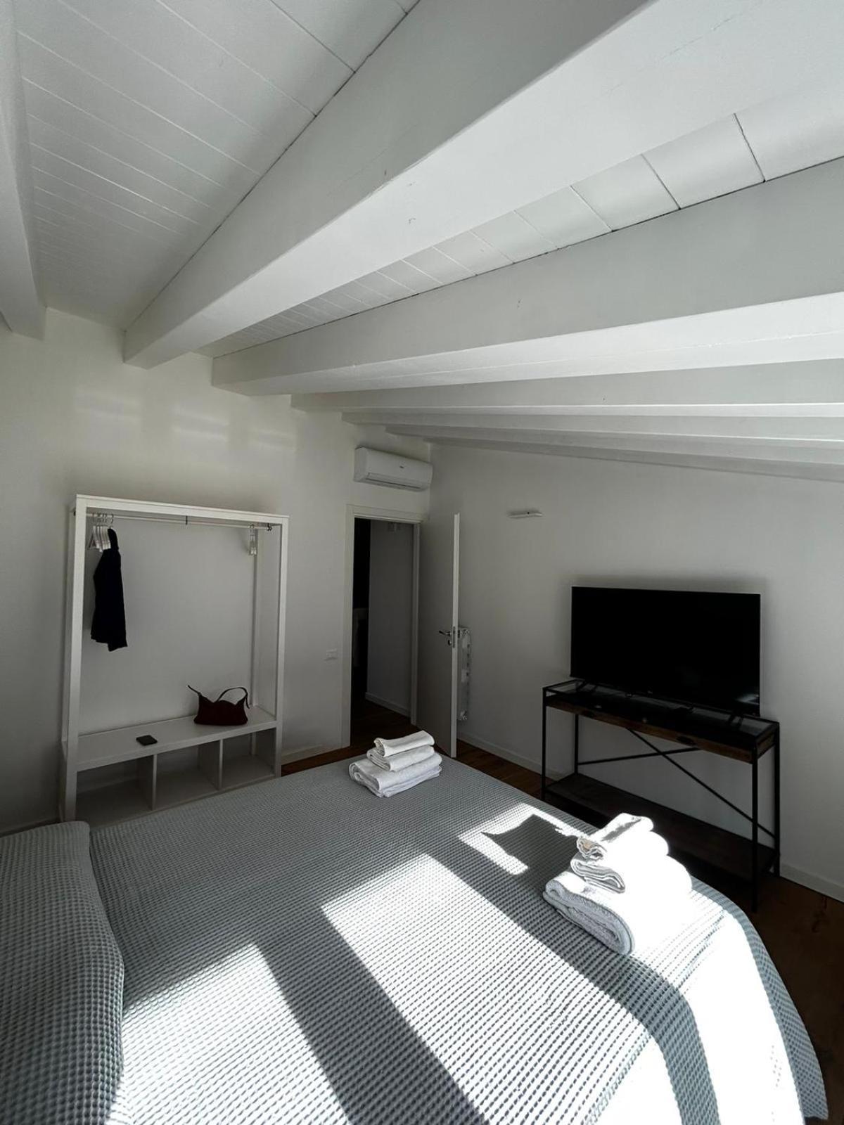 Waterfront Balcony I Grani 5 Resort Grand Suite Livorno Exterior foto